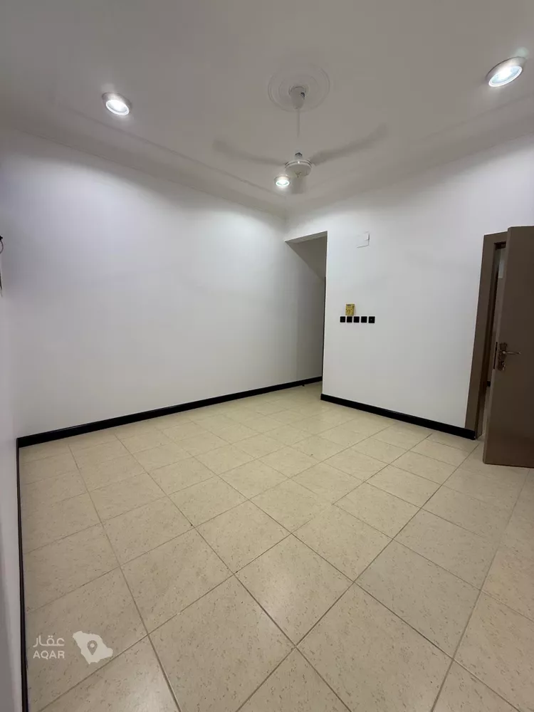Apartment for Sale in Hail Al Khuzamy 5
