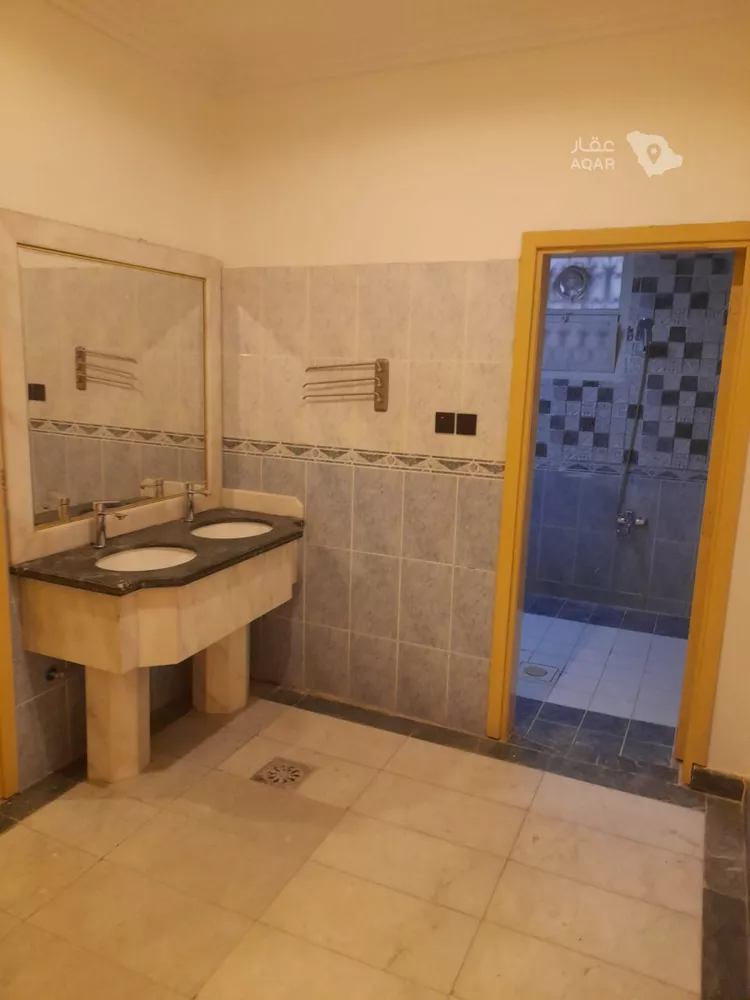 Floor for Rent in Riyadh Ar Raid 14