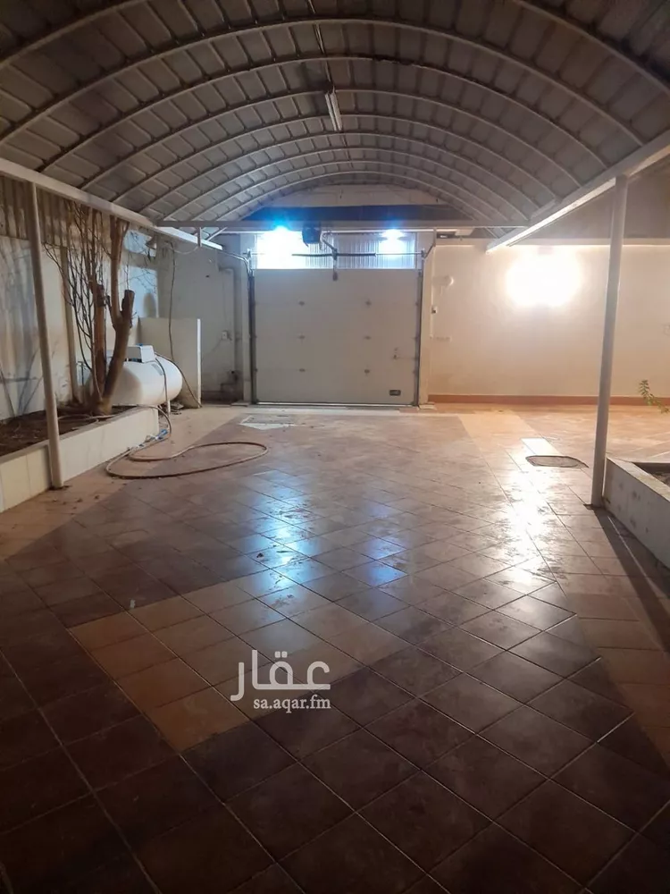 فيلا للإيجار في شارع دقلة, حي الرحمانية, مدينة الرياض, منطقة الرياض 6