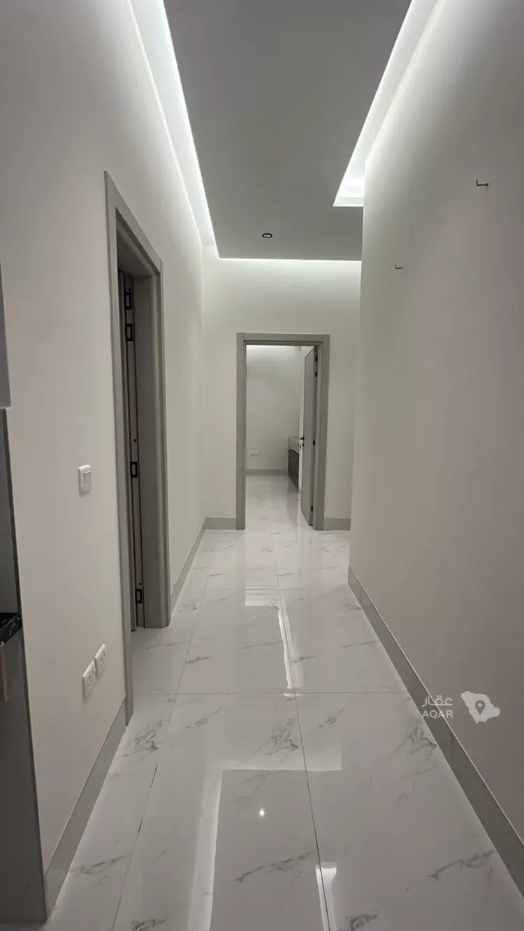 Floor for Rent in Riyadh Jarir 8