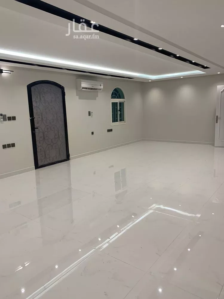 فيلا للإيجار في شارع عبدالعزيز محمد المبارك, حي النخيل, مدينة الرياض, منطقة الرياض صورة 3