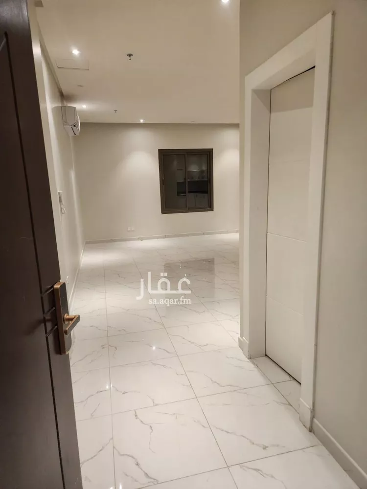 شقة للبيع في شارع سالم بن معقل, حي النخيل, مدينة الرياض, منطقة الرياض صورة 2