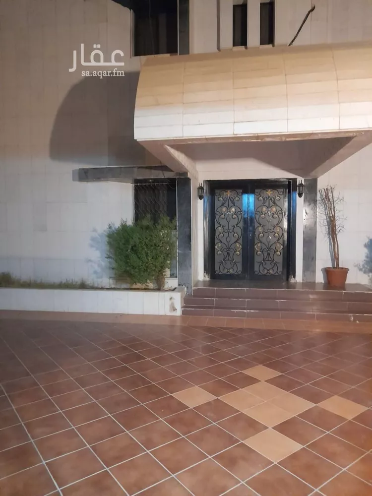 فيلا للإيجار في شارع دقلة, حي الرحمانية, مدينة الرياض, منطقة الرياض صورة 3