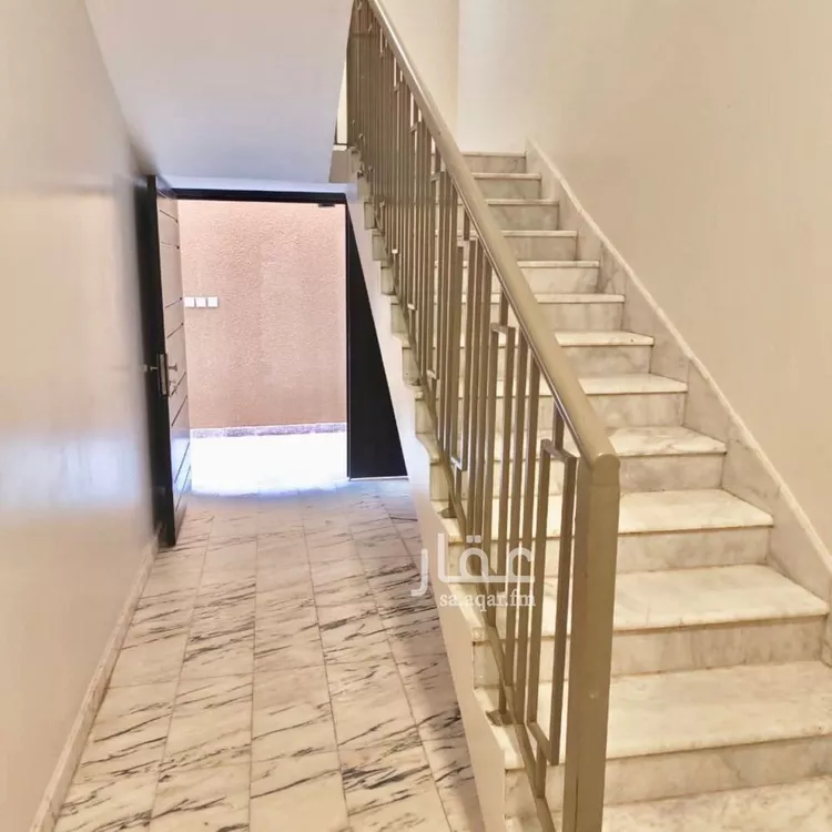 فيلا للبيع في شارع بحرة, حي عرقة, مدينة الرياض, منطقة الرياض صورة 4