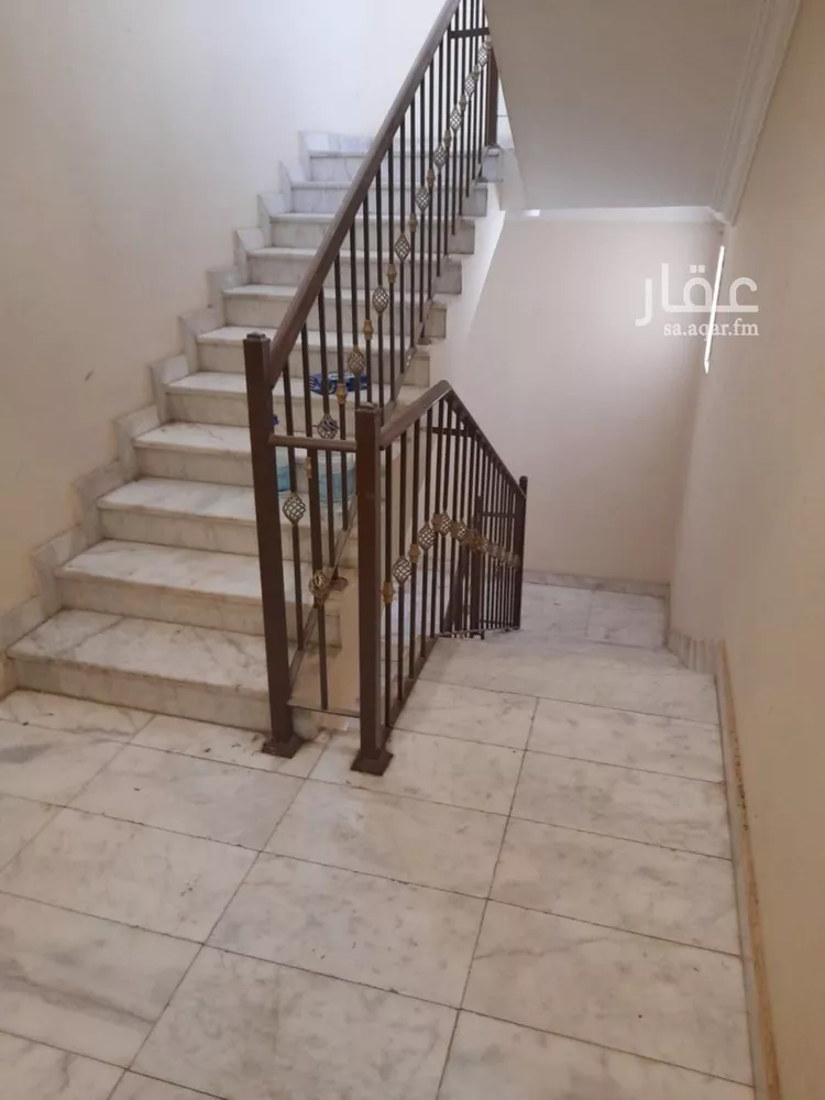 فيلا للبيع في شارع الهفوف, حي الياسمين, مدينة الرياض, منطقة الرياض صورة 2