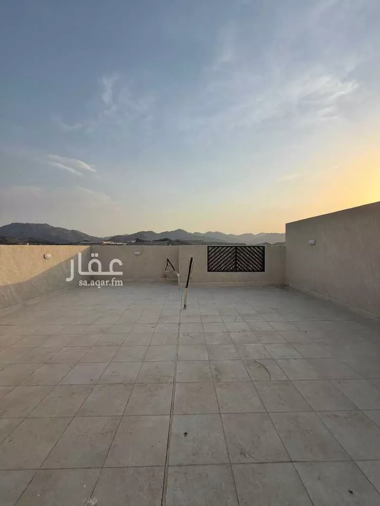 فيلا للبيع في شارع الحسينية, حي الحسينية, مدينة مكة المكرمة, منطقة مكة المكرمة صورة 2