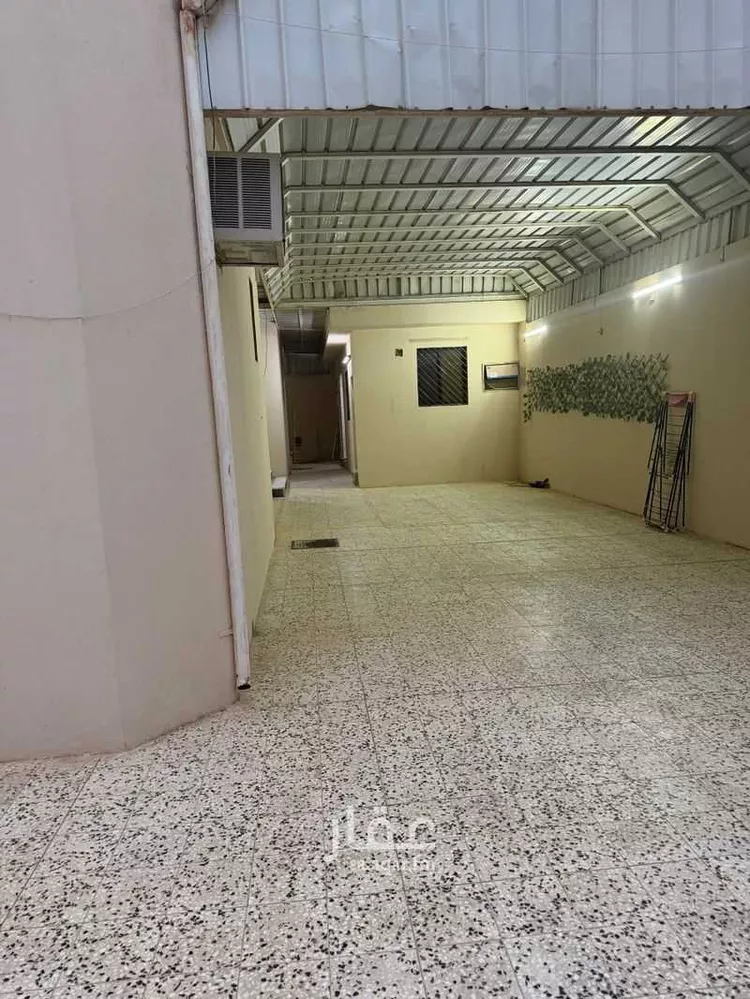 فيلا للبيع في شارع يوسف القفصي, حي السويدي, مدينة الرياض, منطقة الرياض صورة 4