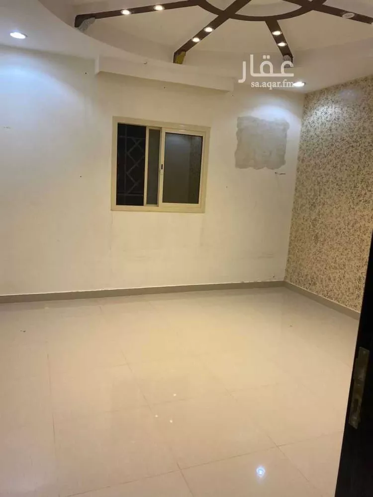 فيلا للبيع في شارع عبدالعزيز بن عبدالملك, حي بدر, مدينة الرياض, منطقة الرياض 8