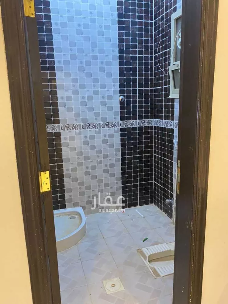 فيلا للبيع في شارع عبدالعزيز بن عبدالملك, حي بدر, مدينة الرياض, منطقة الرياض صورة 5