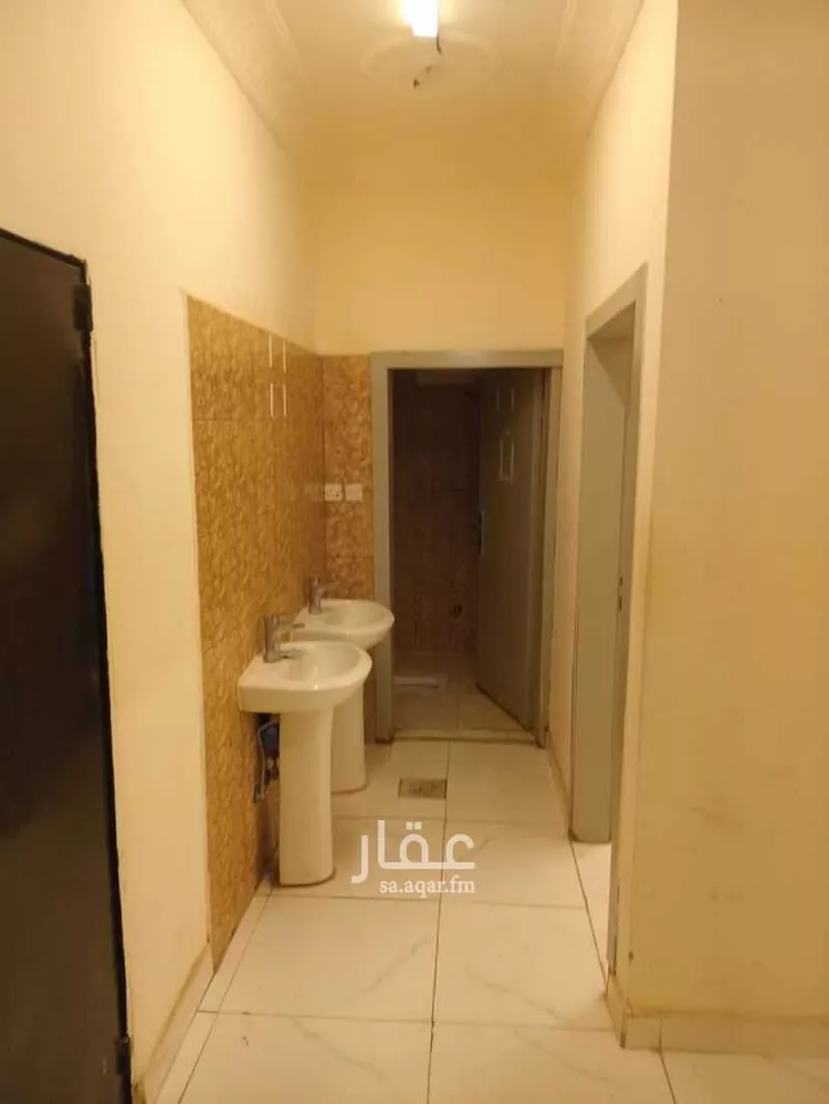 عمارة للإيجار في شارع حسان بن ثابت, حي النسيم الشرقي, مدينة الرياض, منطقة الرياض 7