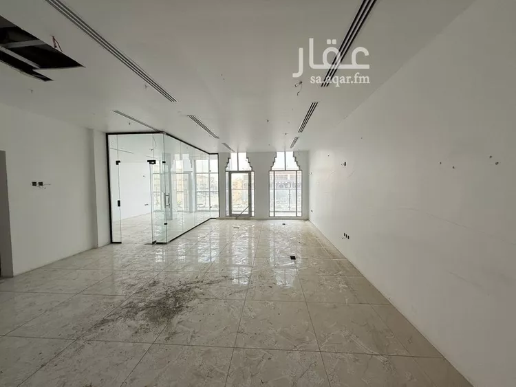 مكتب تجاري للإيجار في شارع الاشرعه, حي المزروعية, مدينة الدمام, المنطقة الشرقية صورة 4