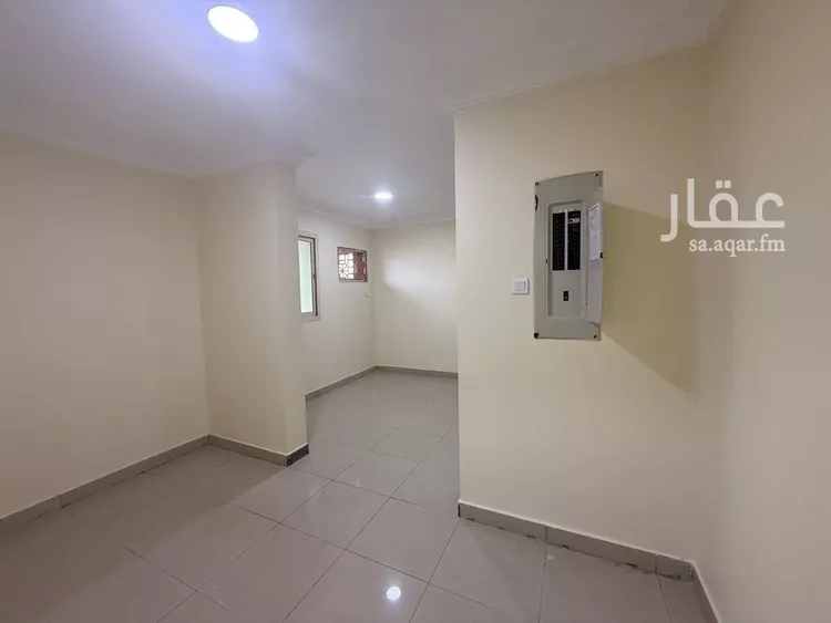 شقة للإيجار في شارع جمال الدين القاسمي, حي الحمراء, مدينة الدمام, المنطقة الشرقية صورة 2