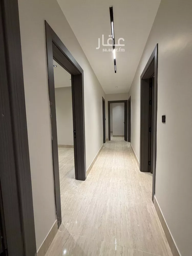 شقة للبيع في شارع أبو عبيدة بن الجراح, حي الشعلة, مدينة الدمام, المنطقة الشرقية 7