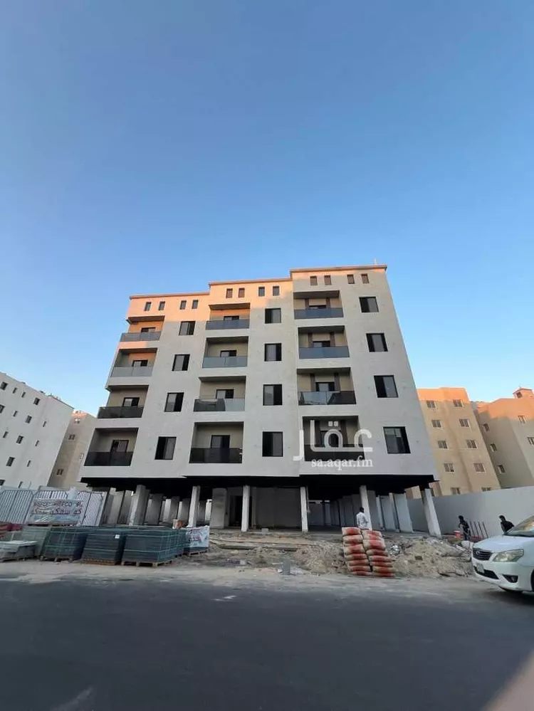 شقة للبيع في شارع الملك فهد بن عبدالعزيز سعود, حي الحمراء, مدينة الخبر, المنطقة الشرقية