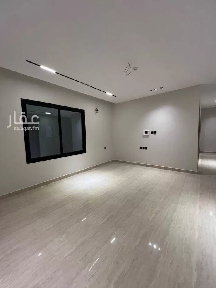 شقة للبيع في شارع الملك فهد بن عبدالعزيز سعود, حي الحمراء, مدينة الخبر, المنطقة الشرقية صورة 3