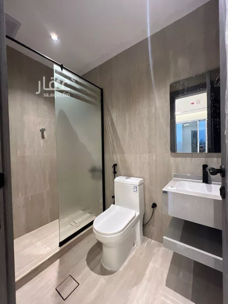 شقة للبيع في شارع عبيد ابن ثعلبة, حي المنتزة, مدينة الدمام, المنطقة الشرقية صورة 3