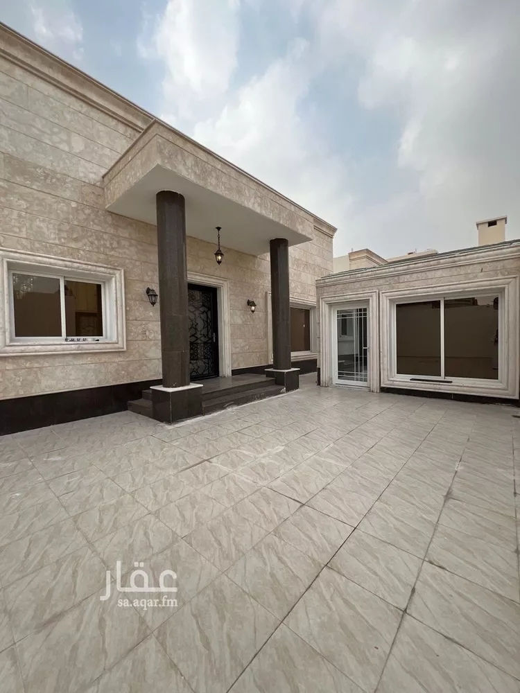 دور للبيع في حي الشعلة, مدينة الدمام, المنطقة الشرقية