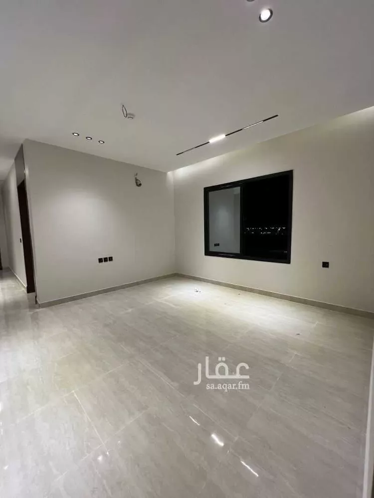 شقة للبيع في شارع سكاكا, حي الحمراء, مدينة الخبر, المنطقة الشرقية