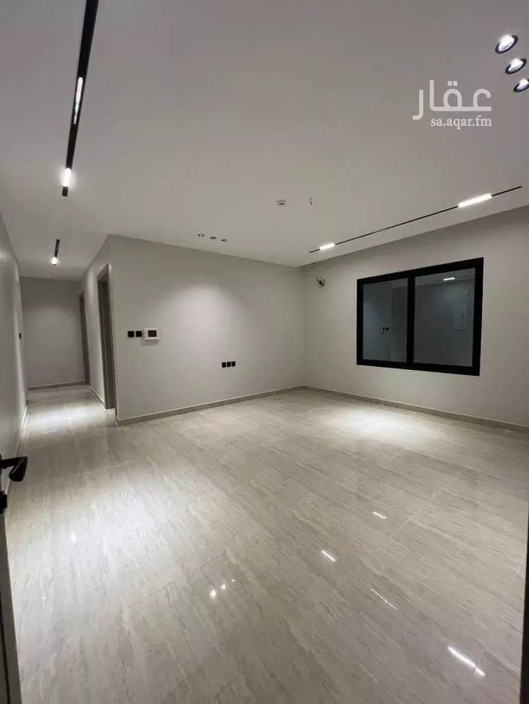 شقة للبيع في شارع الملك فهد بن عبدالعزيز سعود, حي الحمراء, مدينة الخبر, المنطقة الشرقية صورة 2