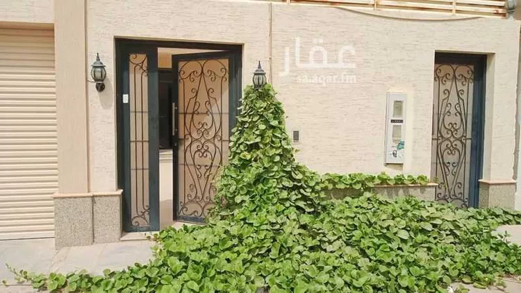 فيلا للبيع في شارع ابن الحداد, حي الورود, مدينة الخرج, منطقة الرياض