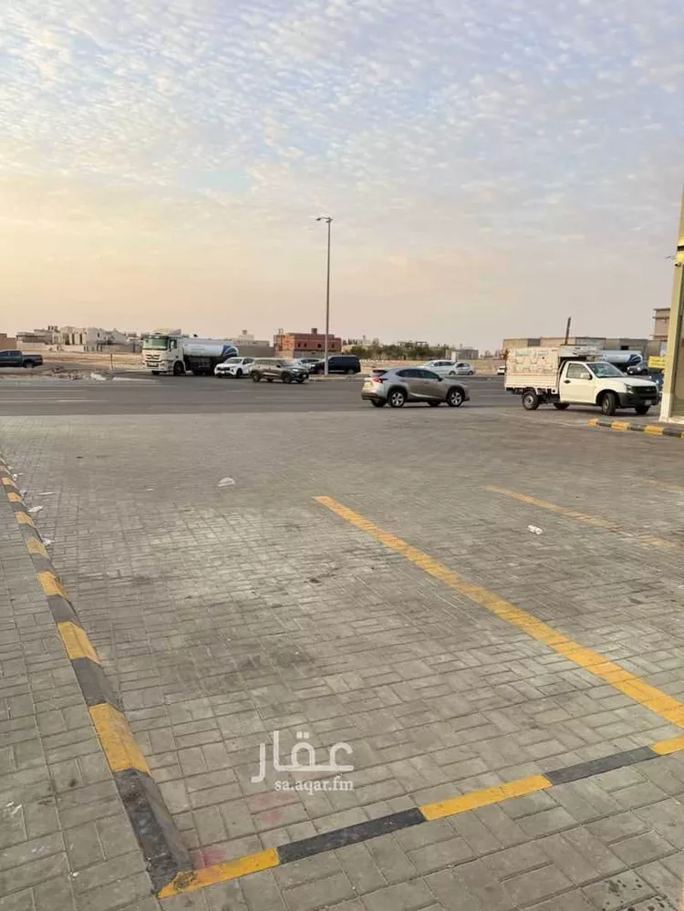 مجمع للبيع في شارع سعود بن عبدالعزيز, حي الزمرد, مدينة جدة, منطقة مكة المكرمة صورة 4