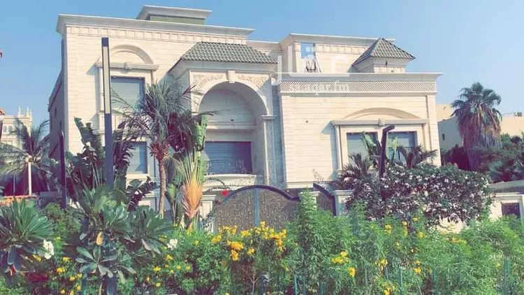 فيلا للبيع في شارع عبيد التيهان, حي الشاطئ, مدينة جدة, منطقة مكة المكرمة