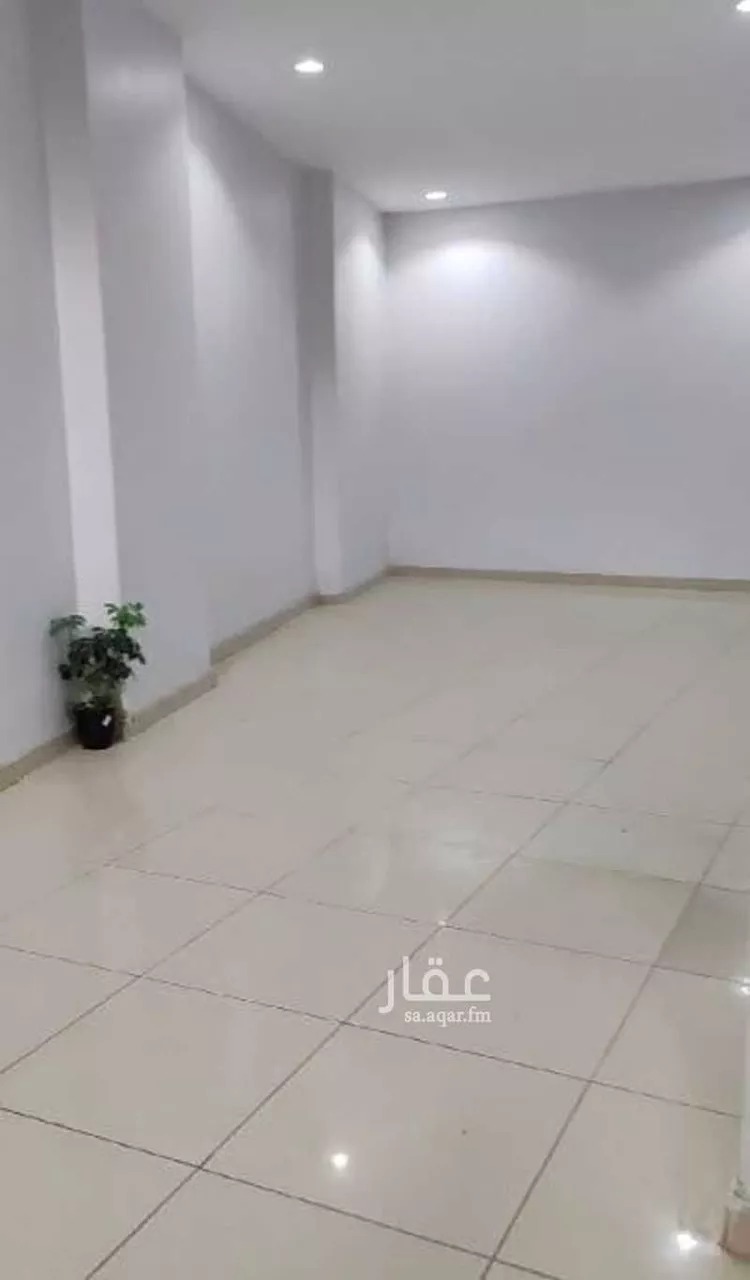 عمارة للبيع في شارع نافع الأنصاري, حي اليمامة, مدينة الرياض, منطقة الرياض صورة 4