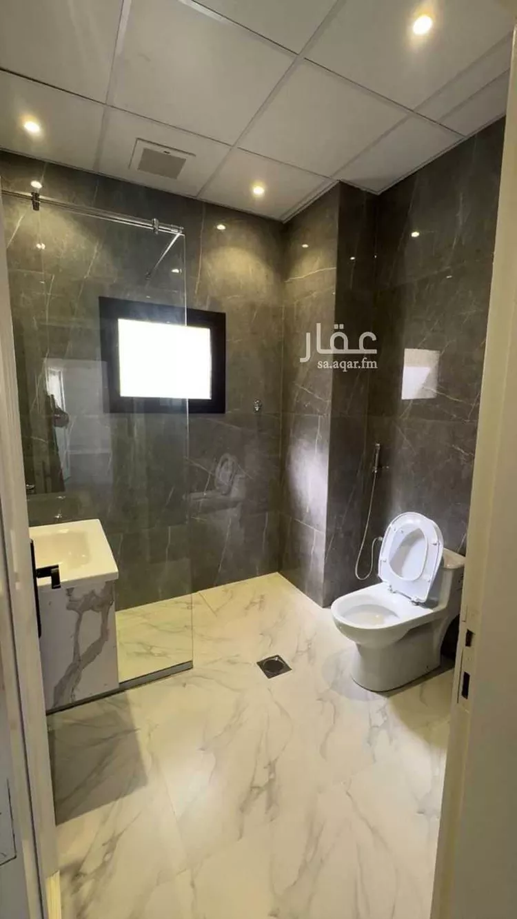 فيلا للإيجار في شارع عبدالرحيم المغربي, حي المعذر الشمالي, مدينة الرياض, منطقة الرياض صورة 5