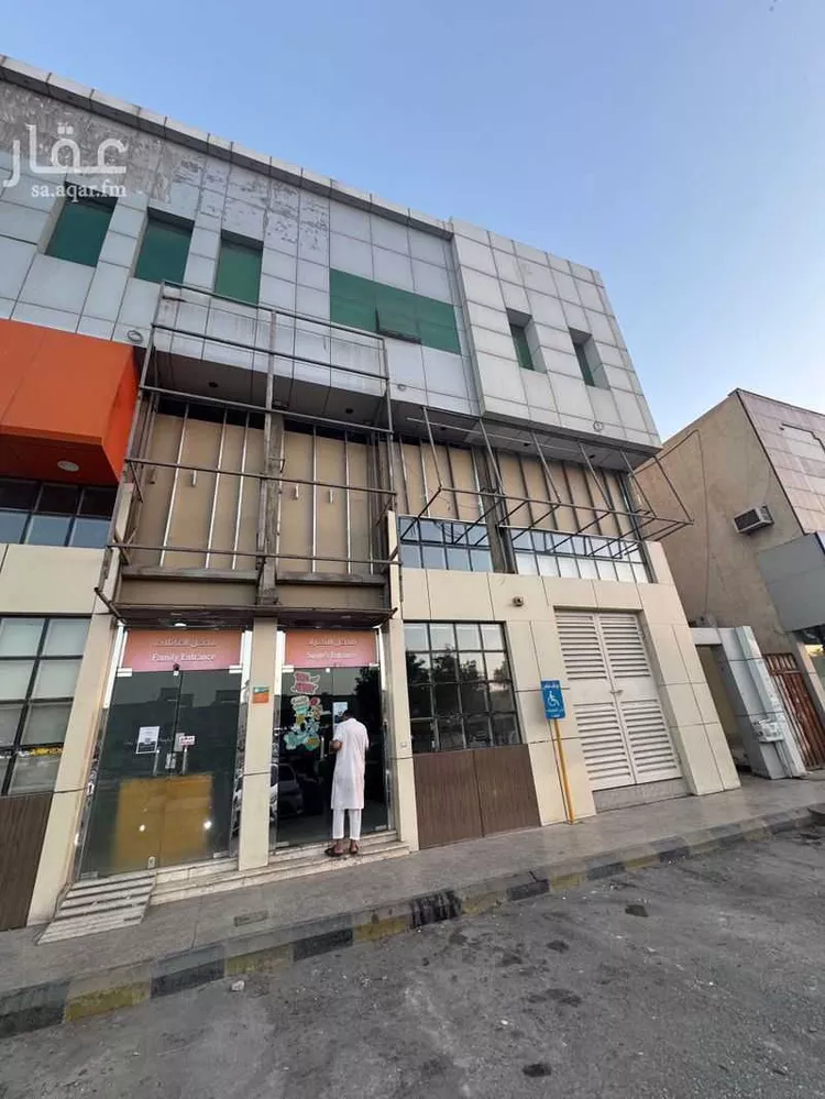 عمارة للإيجار في شارع أبي عبيدة عامر بن الجراح, حي السلي, مدينة الرياض, منطقة الرياض صورة 3
