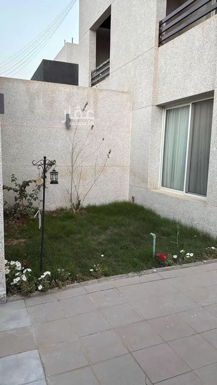 فيلا للبيع في شارع مؤيد الدين الحارثي, حي المونسية, مدينة الرياض, منطقة الرياض صورة 5
