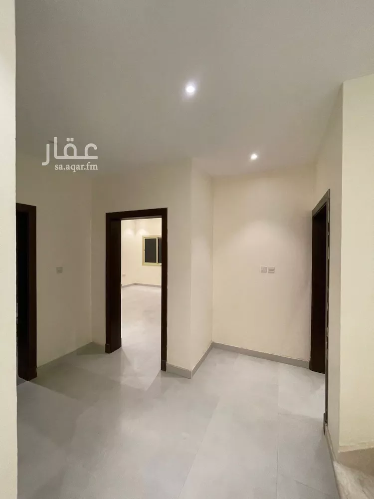 فيلا للإيجار في شارع القرينة, حي الندى, مدينة الرياض, منطقة الرياض صورة 5