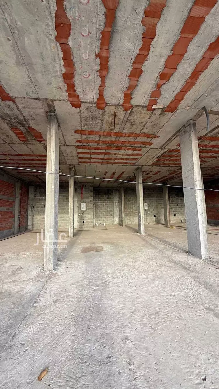 عمارة للبيع في شارع خالد بن عبدالعزيز, حي الورود, مدينة المزاحمية, منطقة الرياض صورة 4