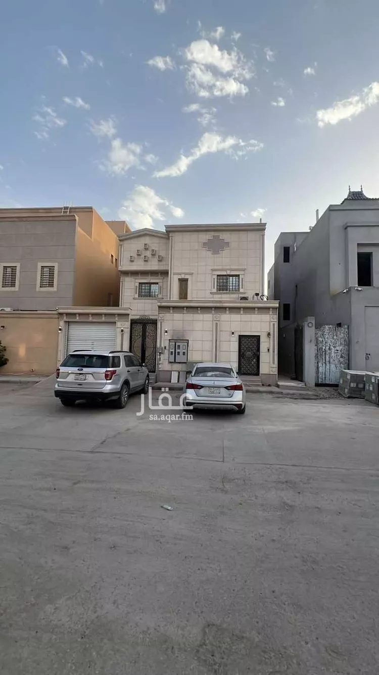 فيلا للبيع في شارع أحمد بن محمد الذهبي, حي العارض, مدينة الرياض, منطقة الرياض