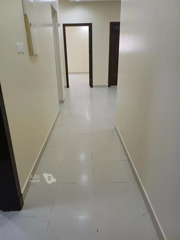 Floor for Rent in Riyadh Al Malaz 6