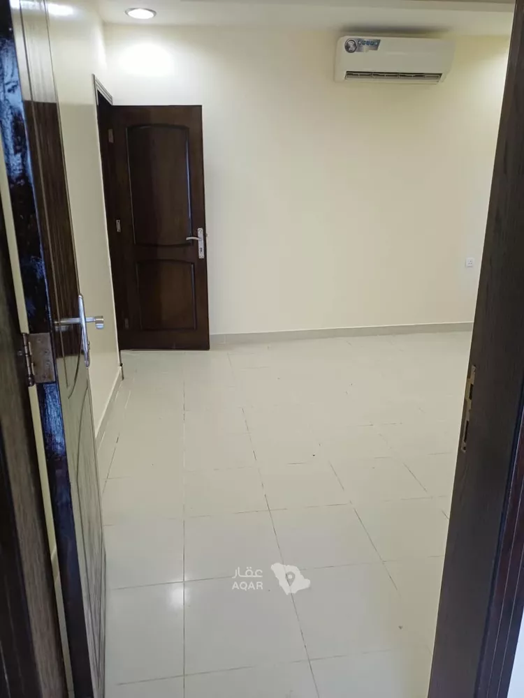 Floor for Rent in Riyadh Al Malaz 2