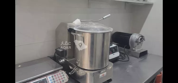 محل للإيجار في شارع سدير, حي شبرا, مدينة الرياض, منطقة الرياض 8