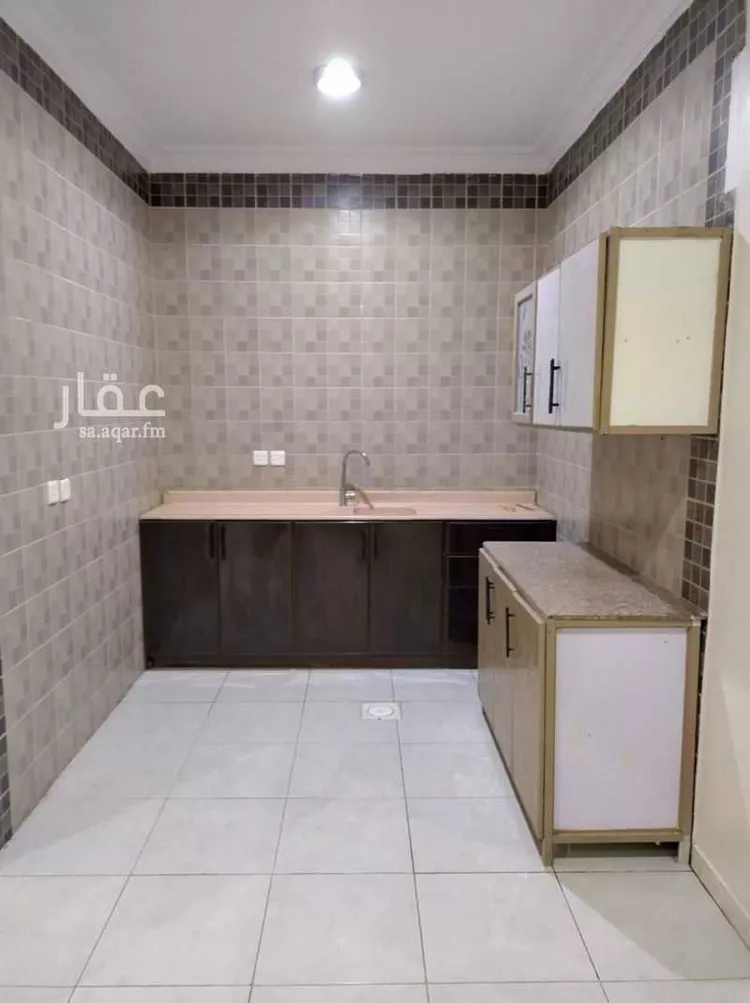 شقة للإيجار في شارع الشيخ إسحاق بن عبدالرحمن بن حسن, حي السويدي الغربي, مدينة الرياض, منطقة الرياض صورة 5
