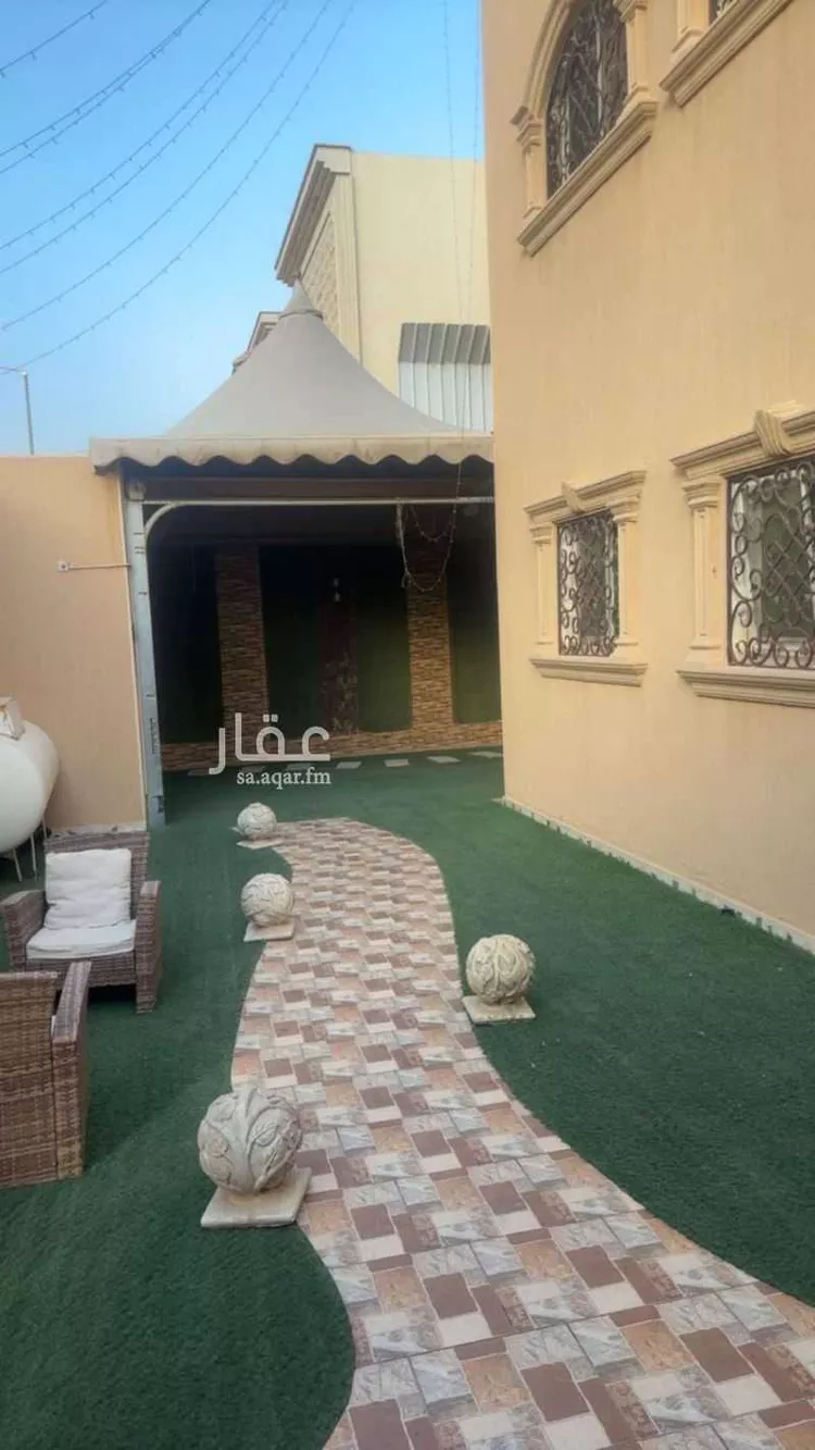 فيلا للبيع في شارع فرحة, حي شبرا, مدينة الرياض, منطقة الرياض صورة 4