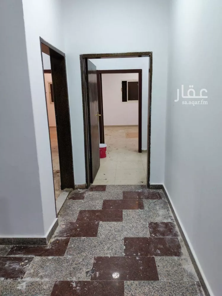 عمارة للإيجار في شارع يزيد بن ابي سفيان, حي العريجاء الأوسط, مدينة الرياض, منطقة الرياض 7