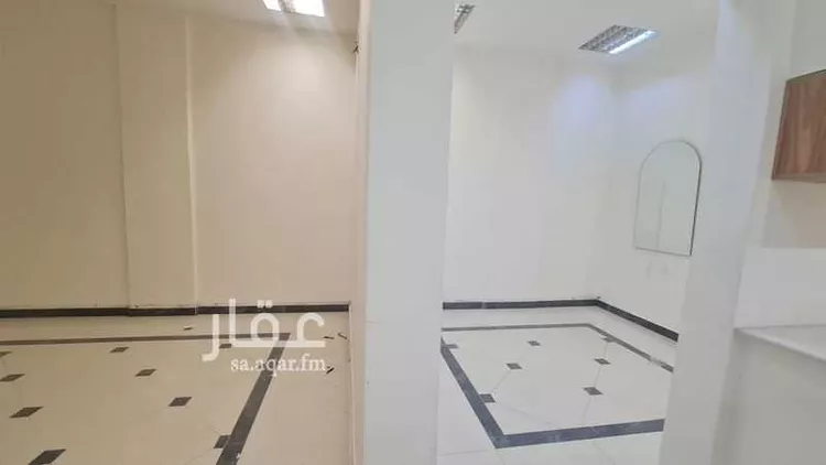محل للإيجار في شارع الدائري الغربي الفرعي, حي العريجاء الغربي, مدينة الرياض, منطقة الرياض صورة 3
