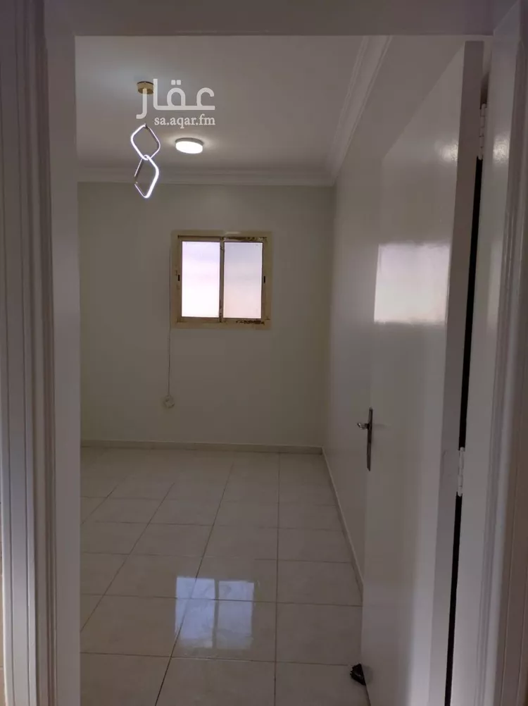 شقة للإيجار في شارع الشيخ إسحاق بن عبدالرحمن بن حسن, حي السويدي الغربي, مدينة الرياض, منطقة الرياض صورة 5