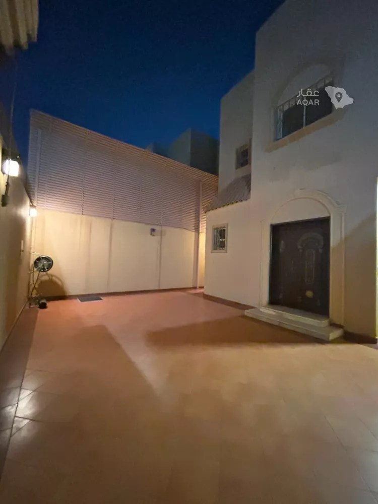فيلا للبيع في شارع يحيى بن سعدون, حي الزهرة, مدينة الرياض, منطقة الرياض 4