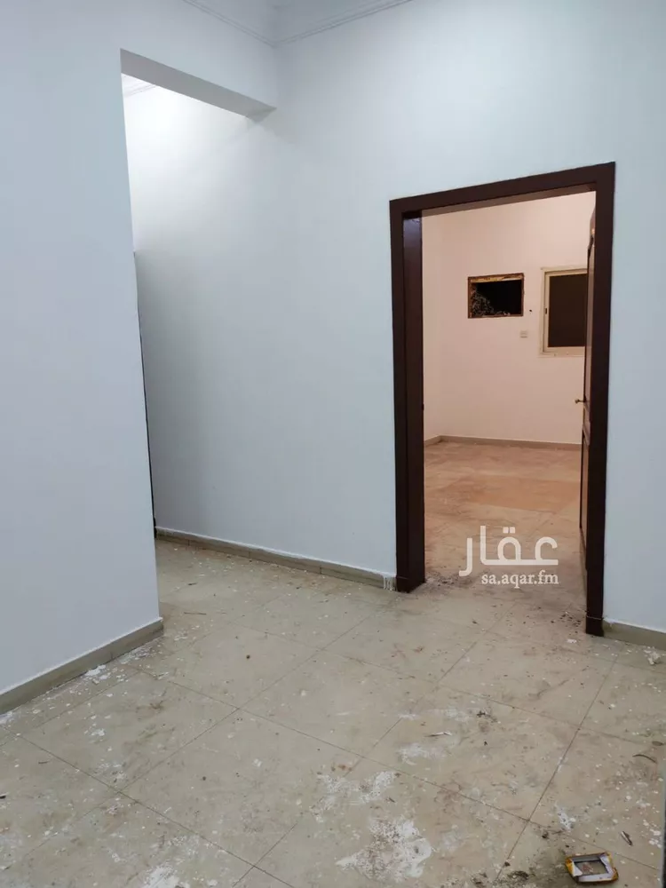 عمارة للإيجار في شارع يزيد بن ابي سفيان, حي العريجاء الأوسط, مدينة الرياض, منطقة الرياض صورة 2
