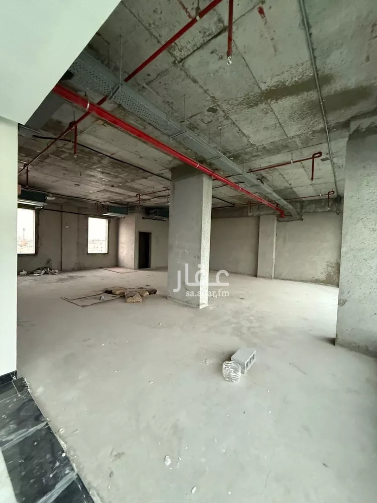 مكتب تجاري للإيجار في شارع طريق خادم الحرمين الشريفين, حي العليا, مدينة الخبر, المنطقة الشرقية صورة 2