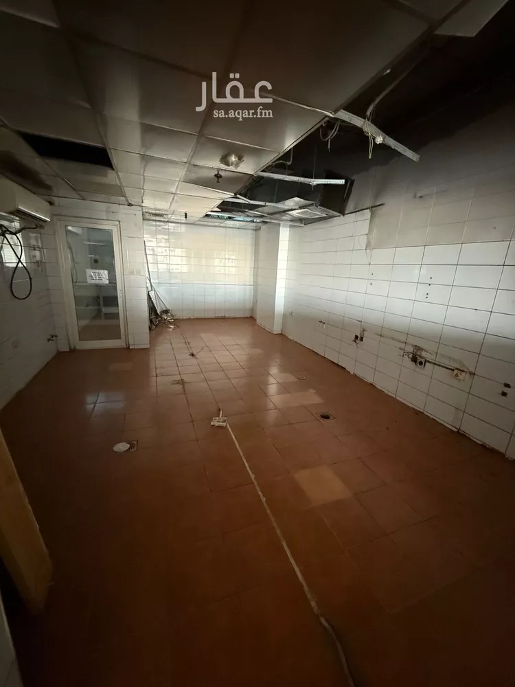 محل للإيجار في شارع زيد بن الخطاب, حي العليا, مدينة الخبر, المنطقة الشرقية صورة 3