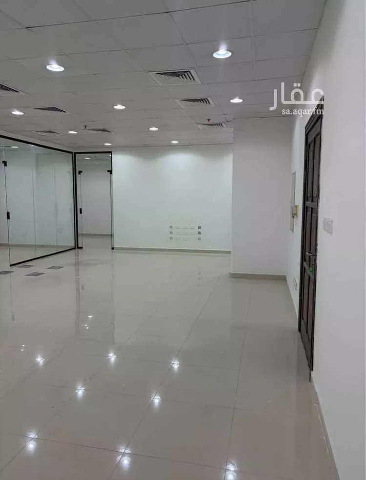 Commercial Office for Rent in Al Khobar Al Ulaya صورة 3