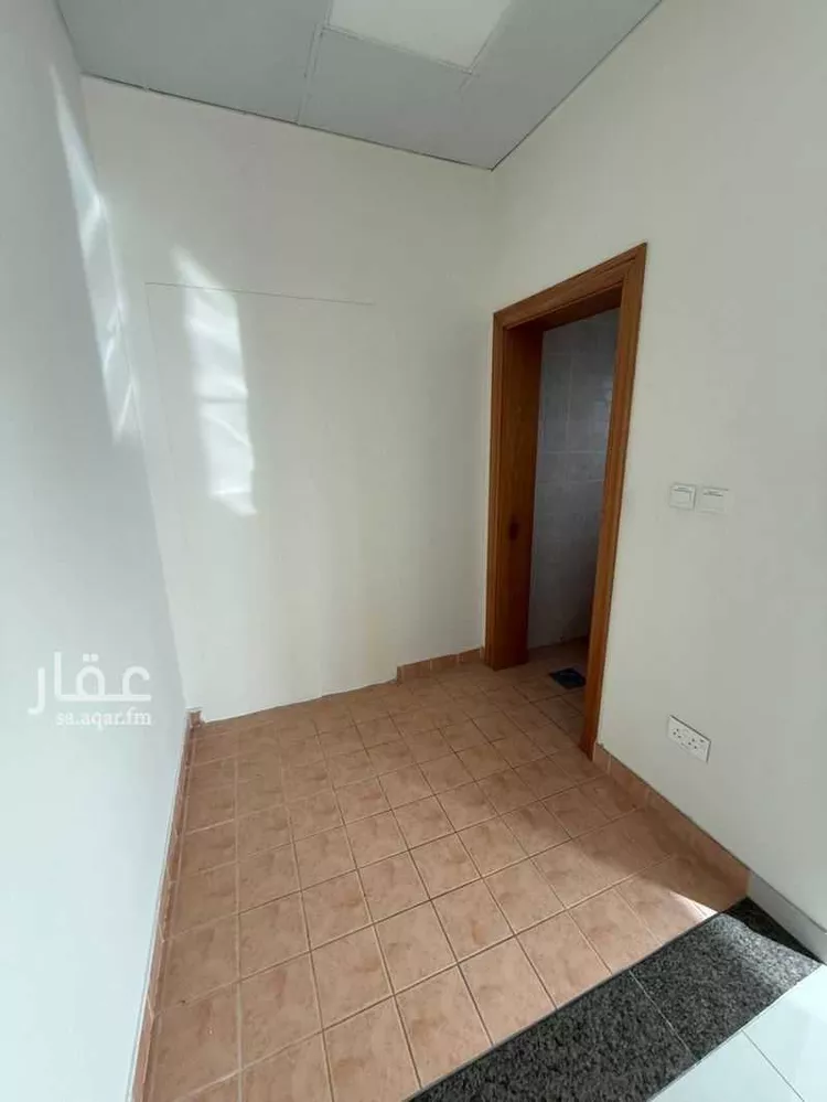 Commercial Office for Rent in Al Khobar Al Ulaya صورة 2