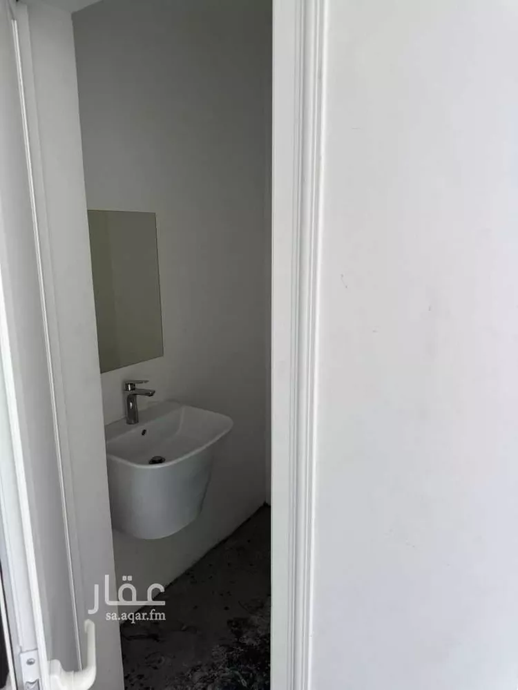 Commercial Office for Rent in Al Khobar Al Ulaya صورة 3