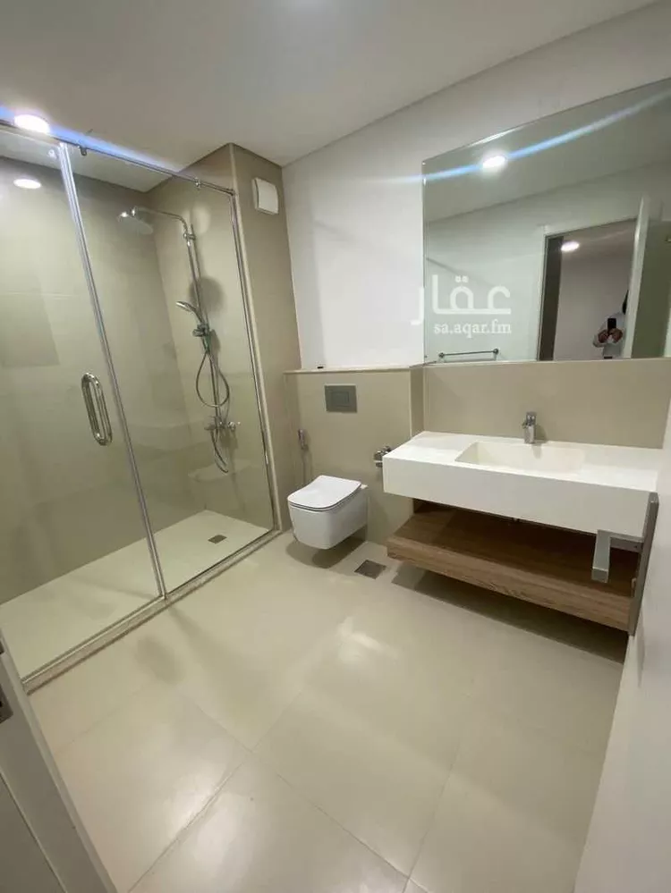 فيلا للإيجار في شارع 8 سدرة ، حي مطار الملك خالد الدولي ، الرياض ، منطقة الرياض صورة 3