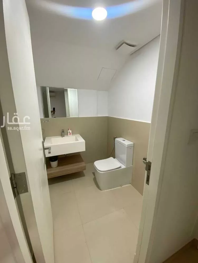 فيلا للإيجار في شارع 8 سدرة ، حي مطار الملك خالد الدولي ، الرياض ، منطقة الرياض صورة 2